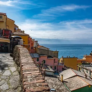 A Stelin Apartment Manarola